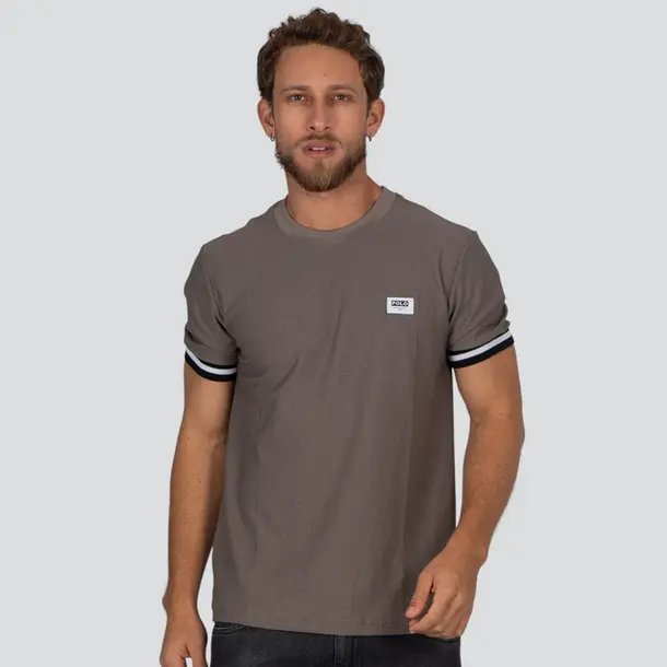Camiseta Masculina Manga Curta Malha Texturizada Com Retilínea .30759C