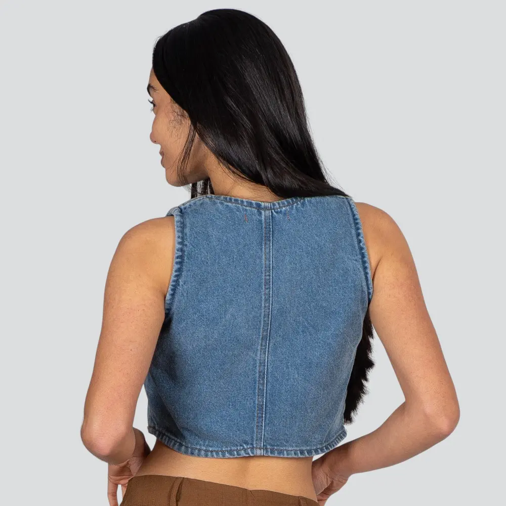 Colete Feminino Jeans Com Bolso Frontal .CT10