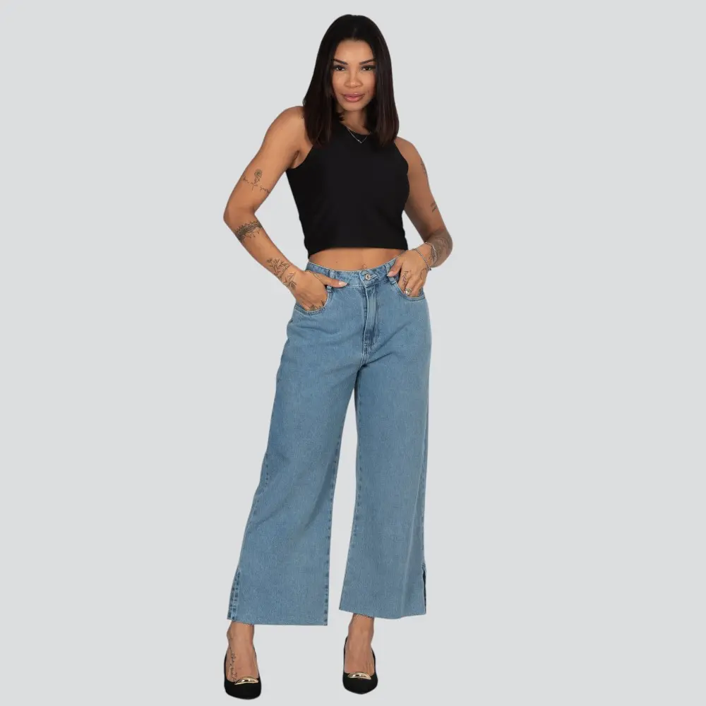 Calça Jeans Feminina Wide Leg Cropped Barra Desfiada .2181