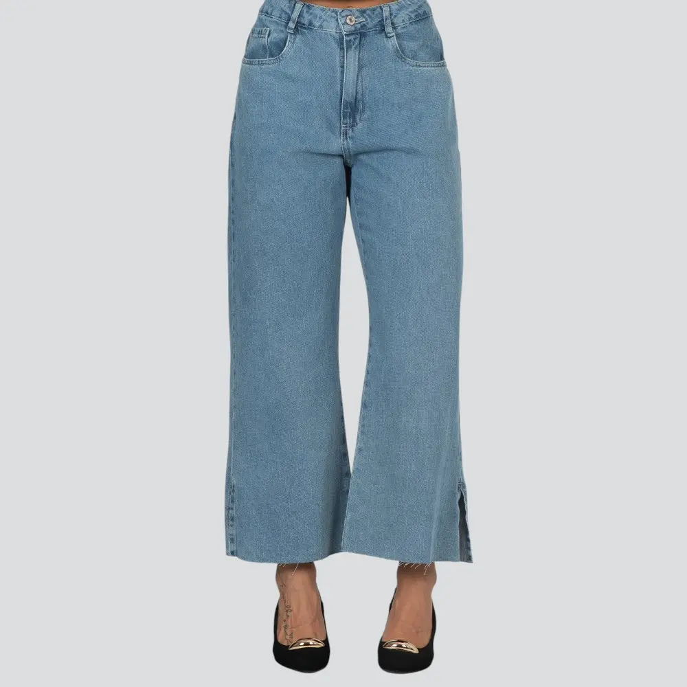 Calça Jeans Feminina Wide Leg Cropped Barra Desfiada .2181
