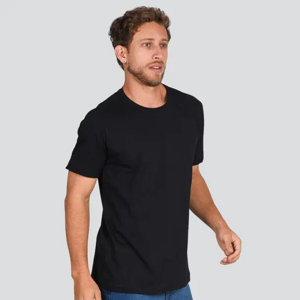 Camiseta Masculina Manga Curta Básica Lisa .810 Preto