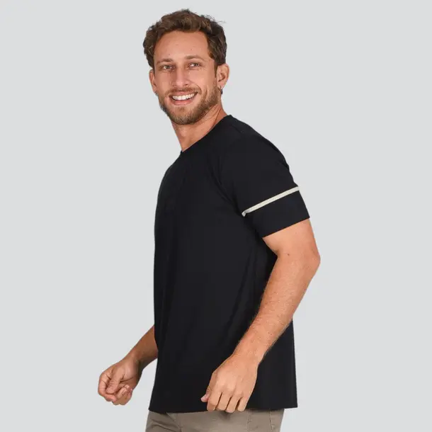 Camiseta Masculina Manga Curta Piquet Com Recorte Manga .4M048 Preto