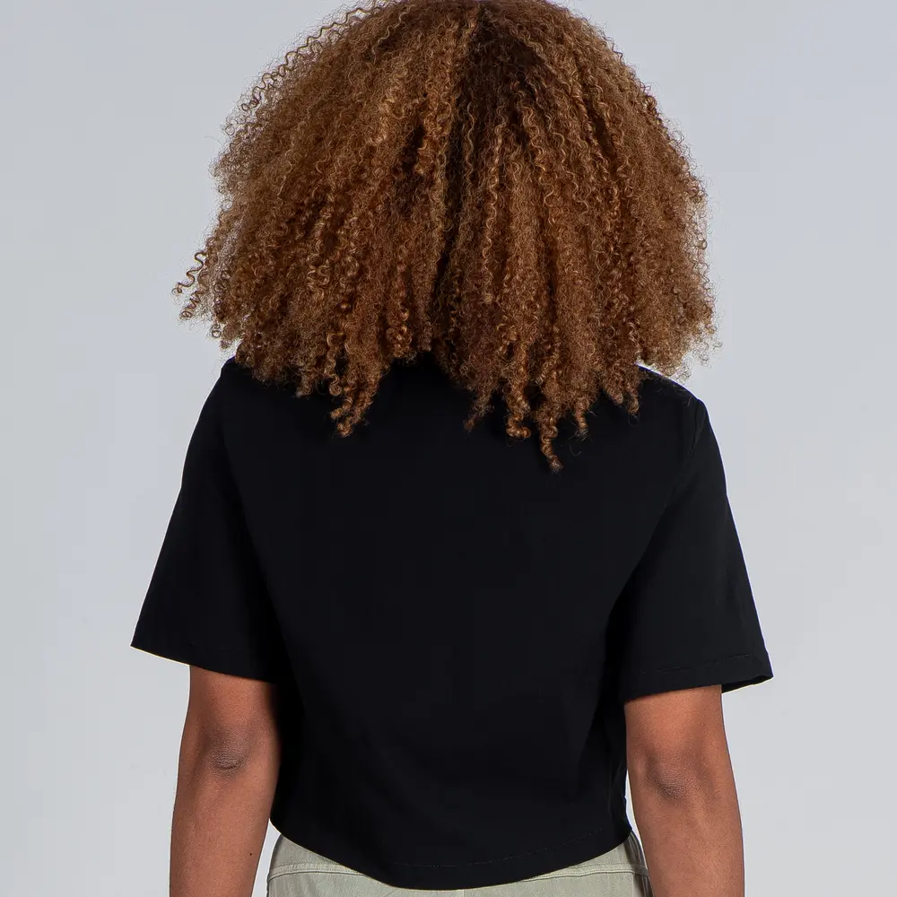 Camisa Cropped Feminina Manga Curta Com Bolsos .HW3701