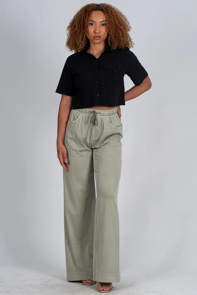 Camisa Cropped Feminina Manga Curta Com Bolsos .HW3701