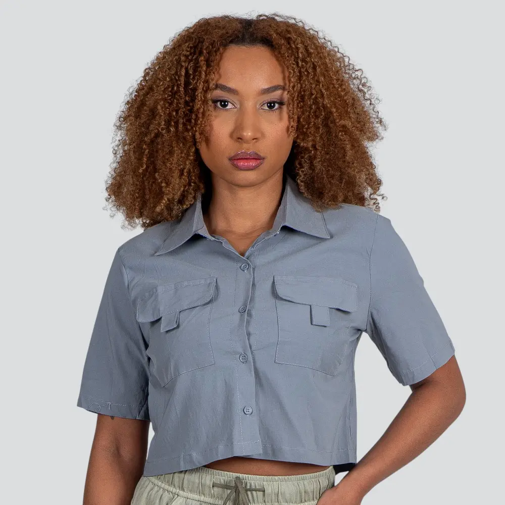 Camisa Cropped Feminina Manga Curta Com Bolsos .HW3701