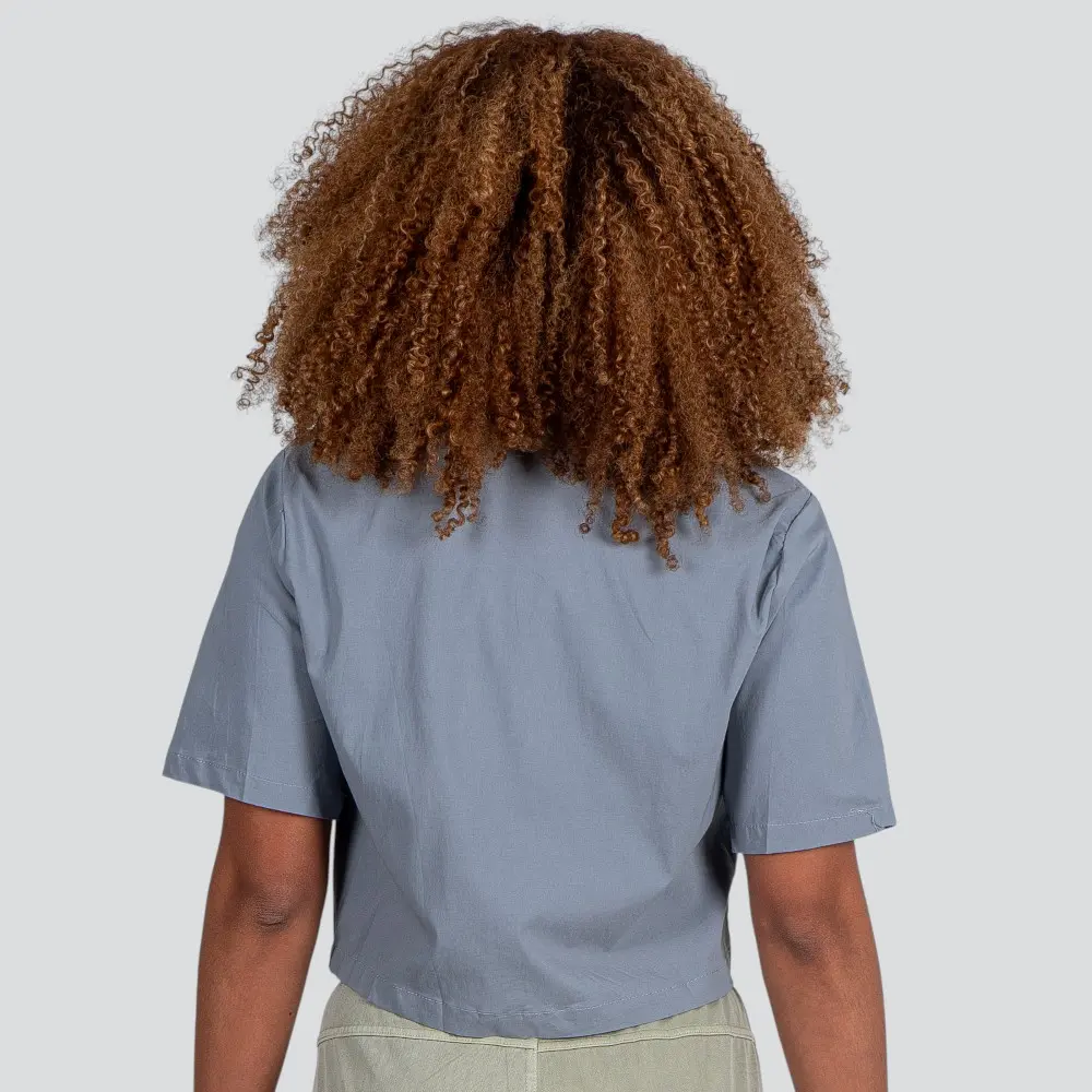 Camisa Cropped Feminina Manga Curta Com Bolsos .HW3701