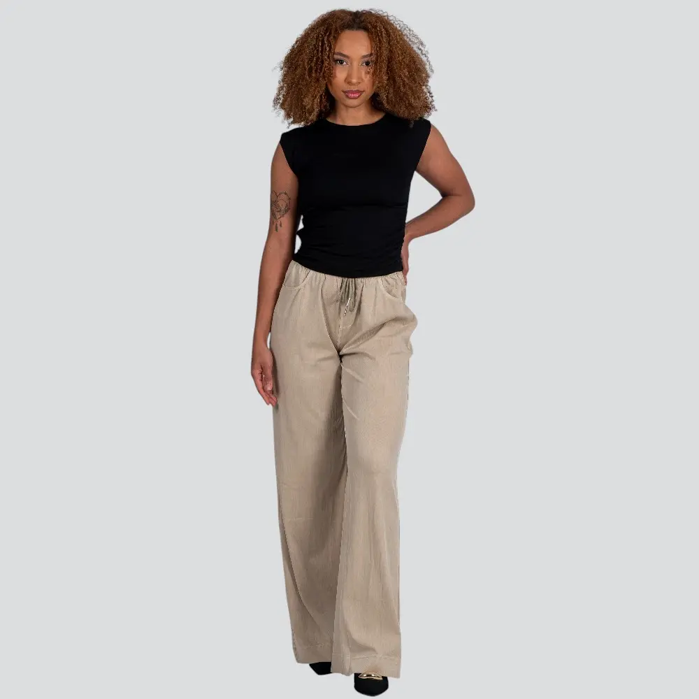 Calça Feminina Pantalona Jeans Leve .LU8805