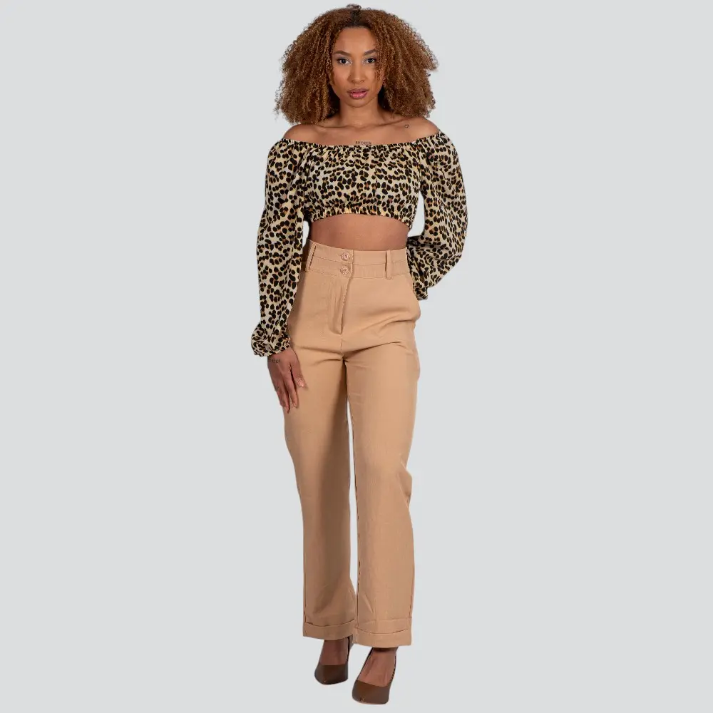 Cropped Manga Longa Estampada Oncinha .10780