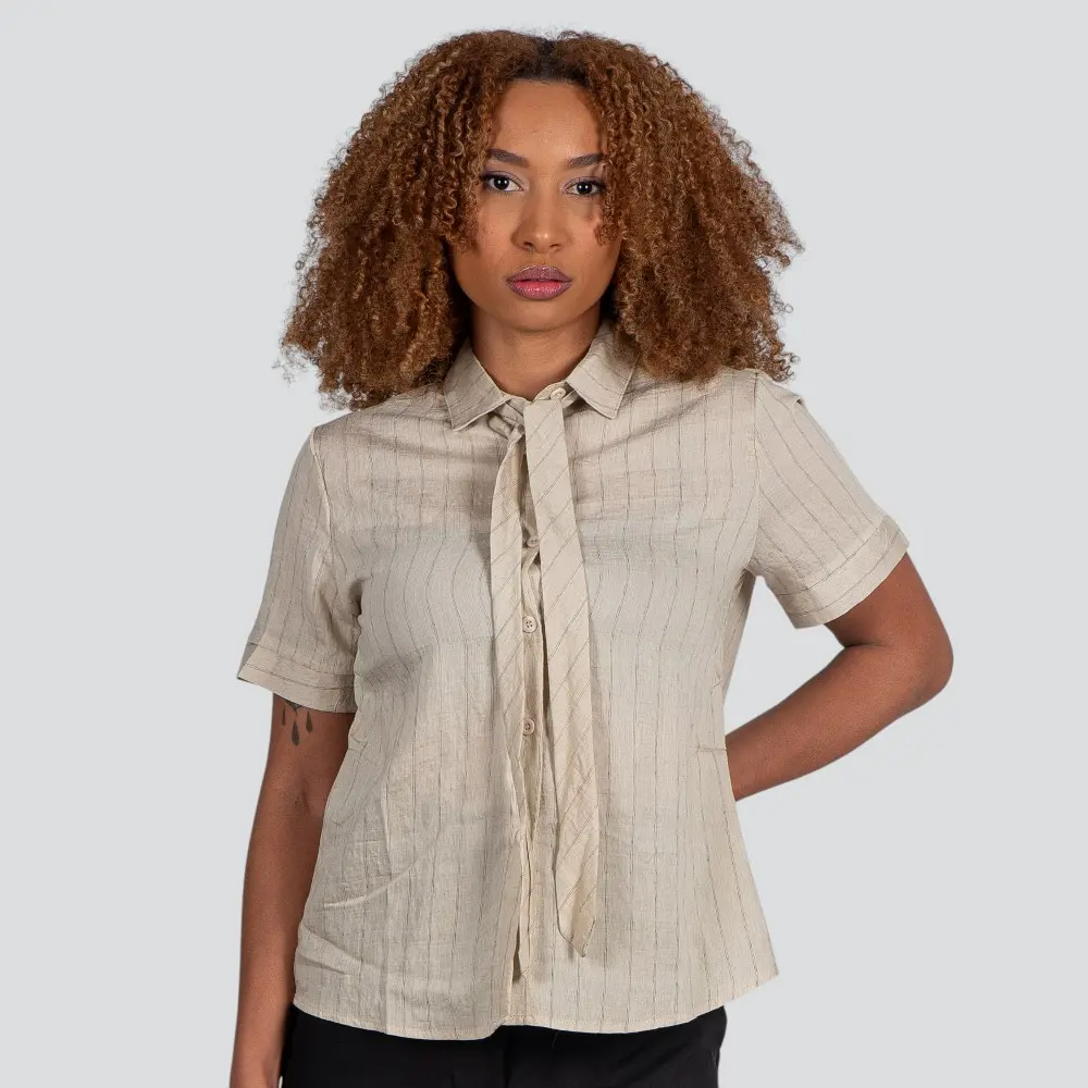 Camisa Feminina Manga Curta Risca de Giz Com Gravata Removível .XH7037