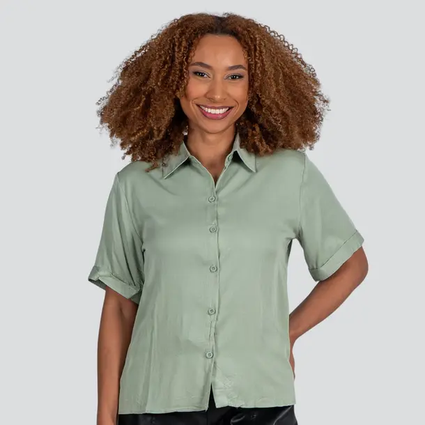 Camisa Feminina Manga Curta Com Botões .WS2033 Verde