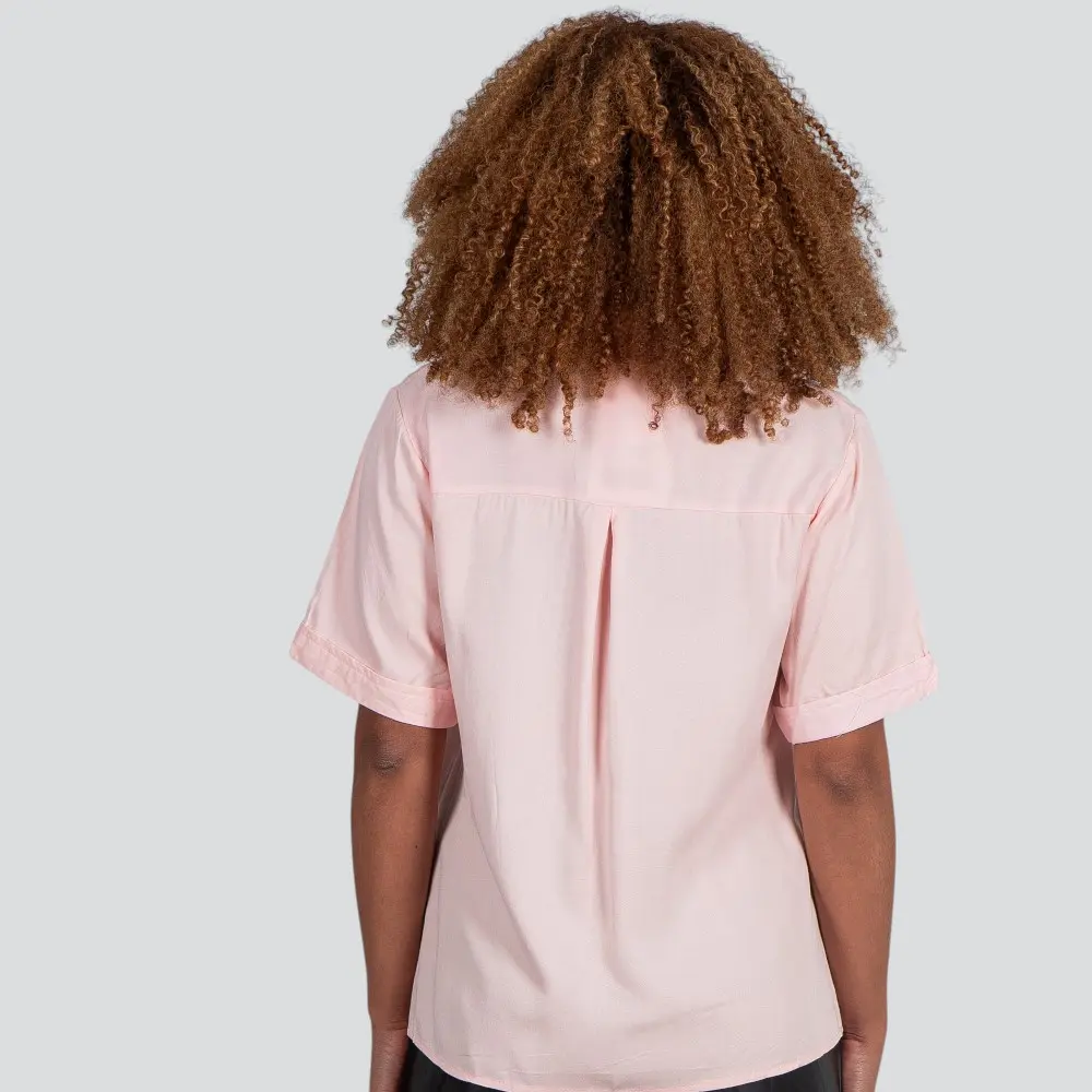Camisa Feminina Manga Curta Com Botões .WS2033