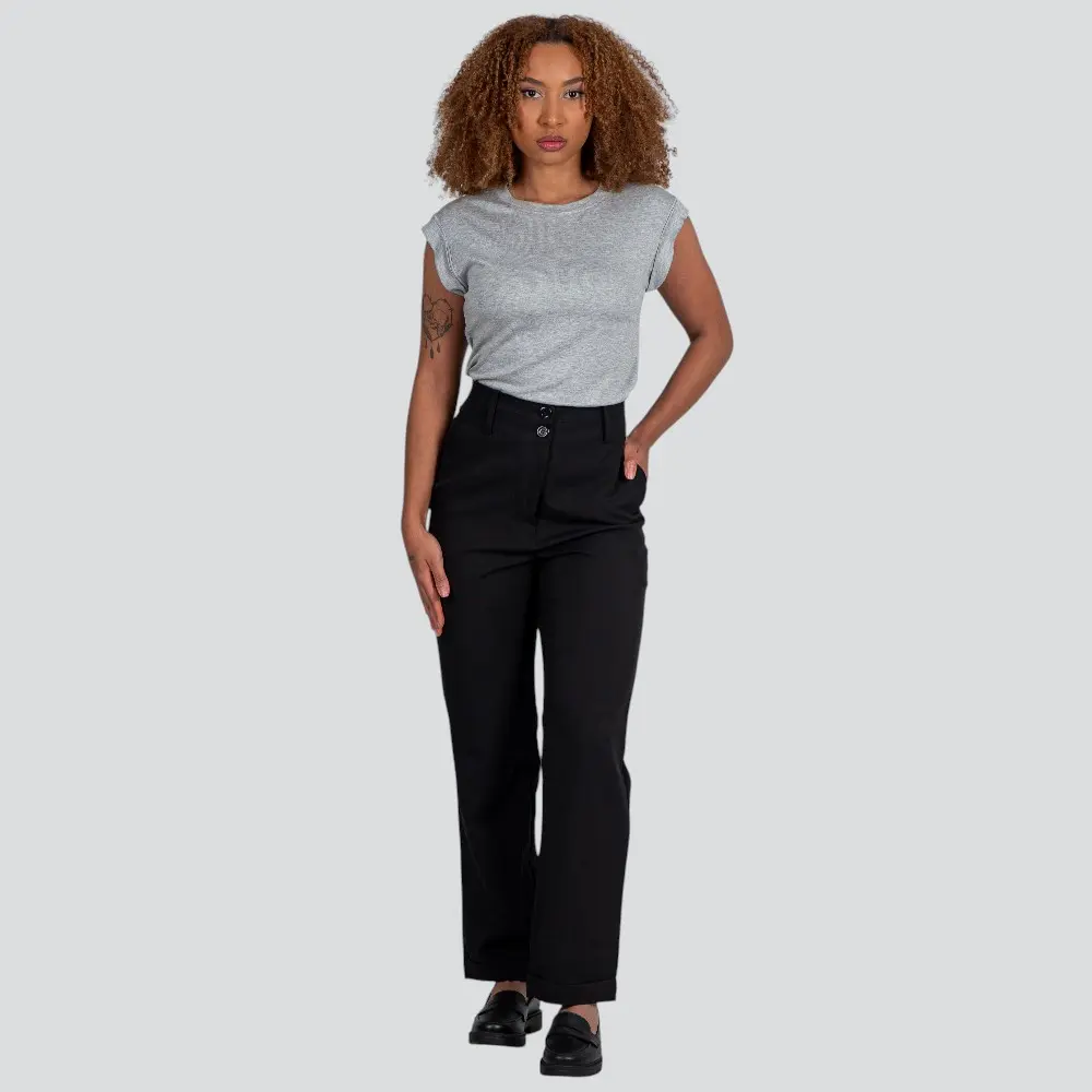 Blusa Feminina Manga Curta Com Gola Lisa .YS3020