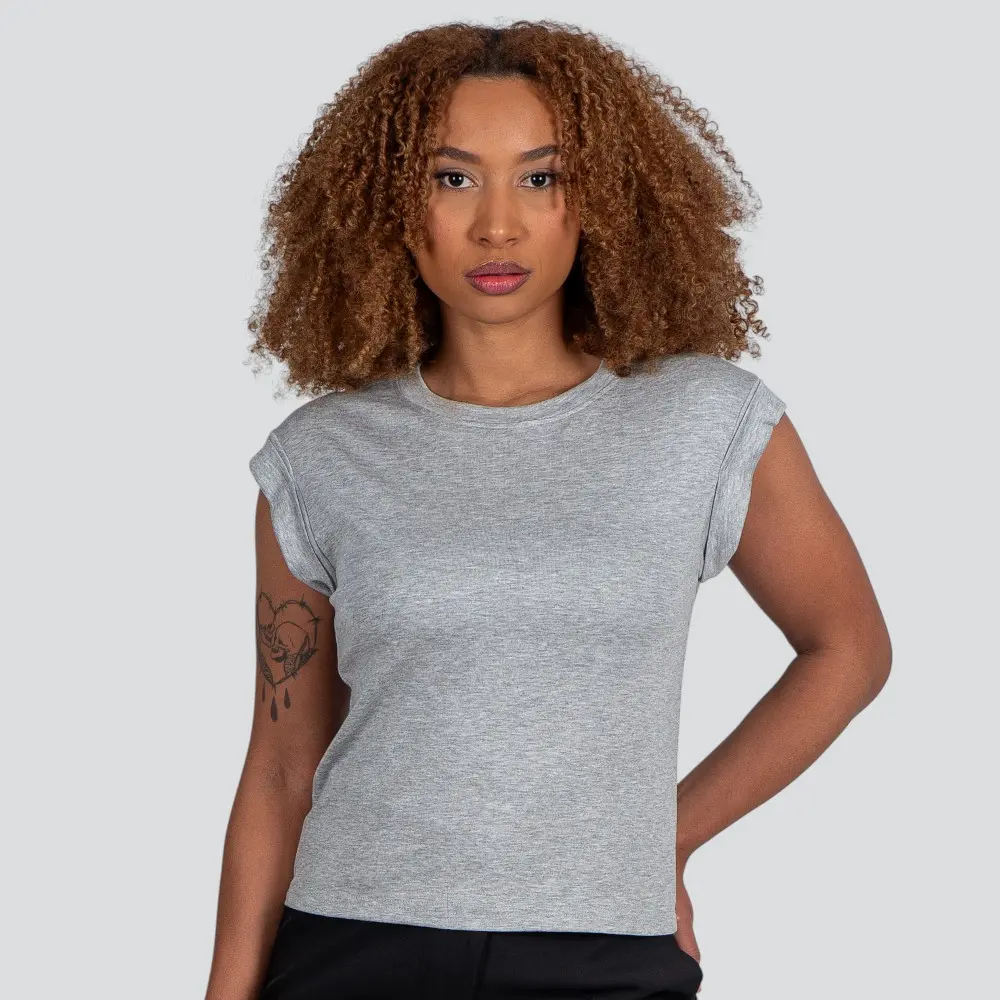 Blusa Feminina Manga Curta Com Gola Lisa .YS3020