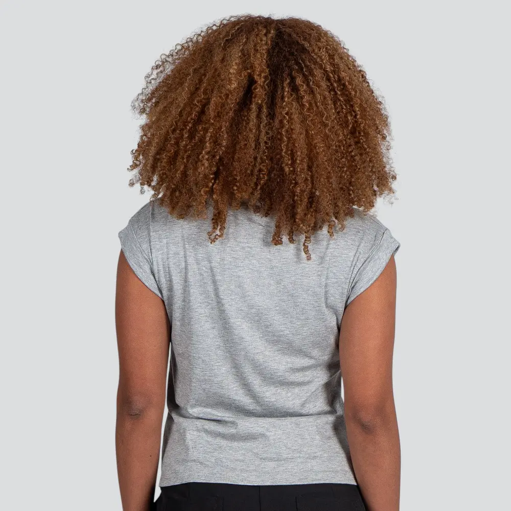 Blusa Feminina Manga Curta Com Gola Lisa .YS3020