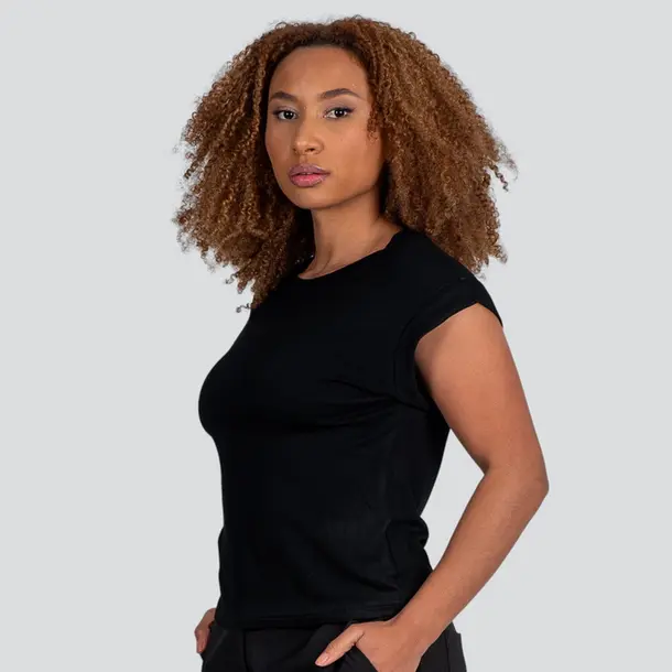 Blusa Feminina Manga Curta Com Gola Lisa .YS3020 Preto