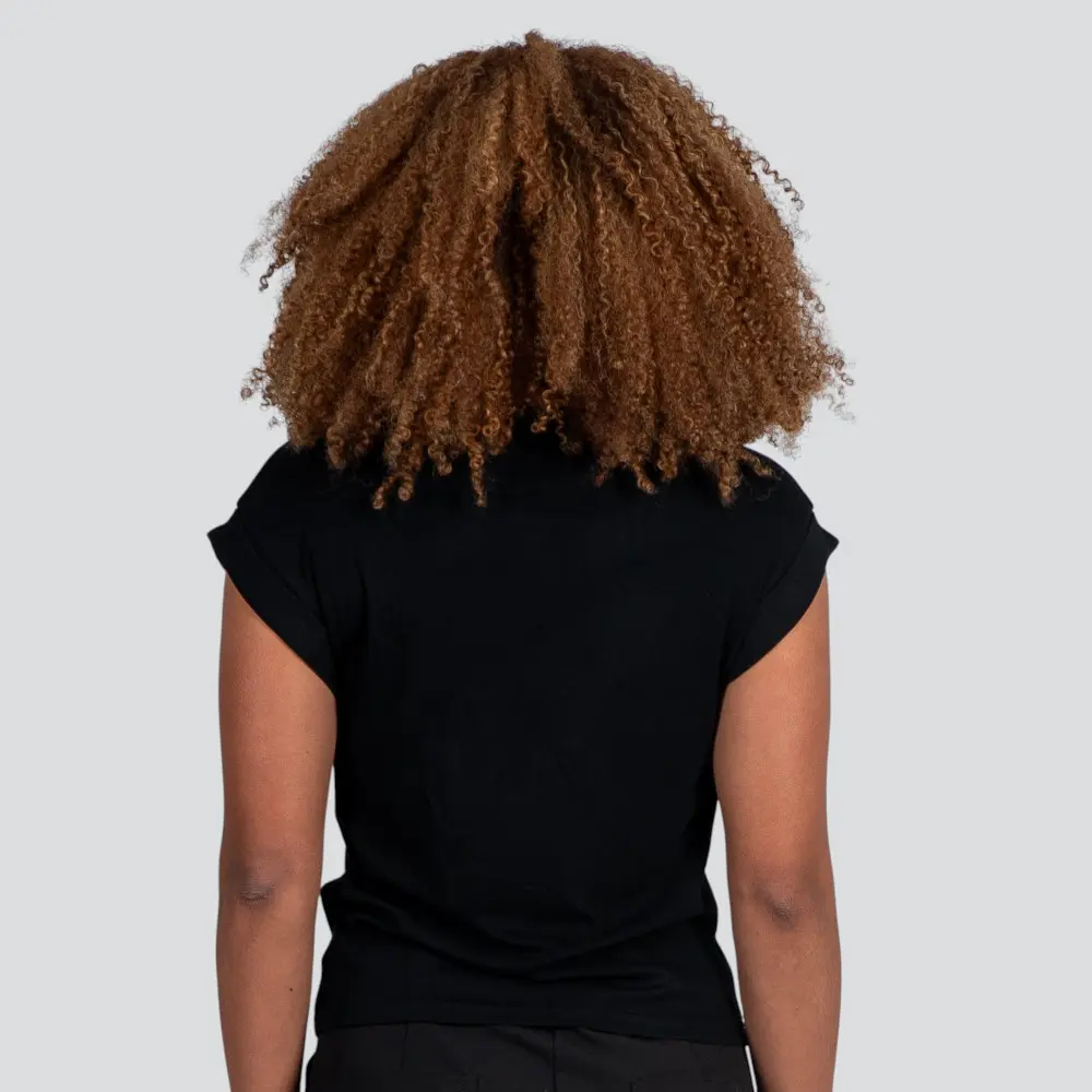 Blusa Feminina Manga Curta Com Gola Lisa .YS3020