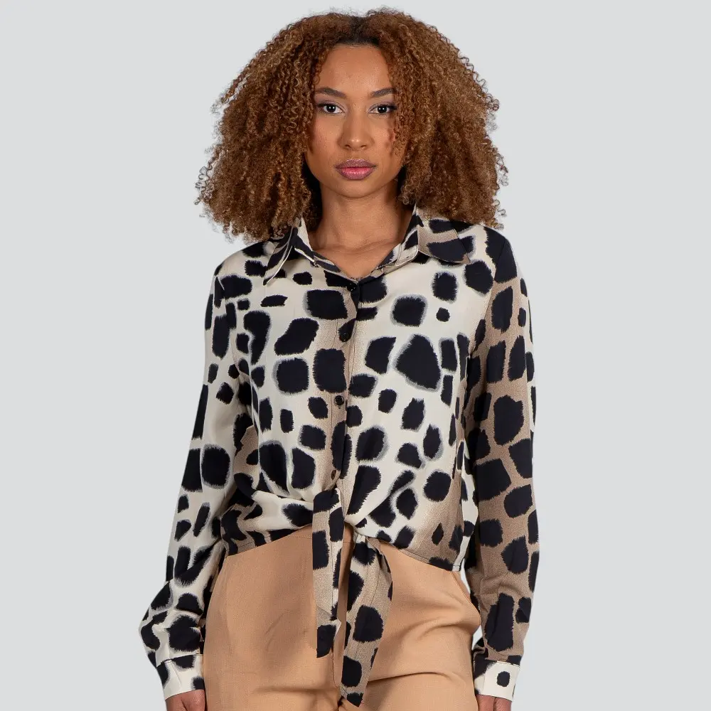 Camisa Feminina Manga Longa Acetinada Animal Print Com Amarração .X2409127C