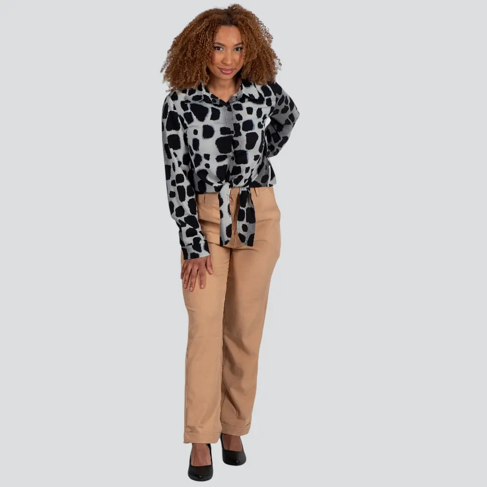 Camisa Feminina Manga Longa Acetinada Animal Print Com Amarração .X2409127C