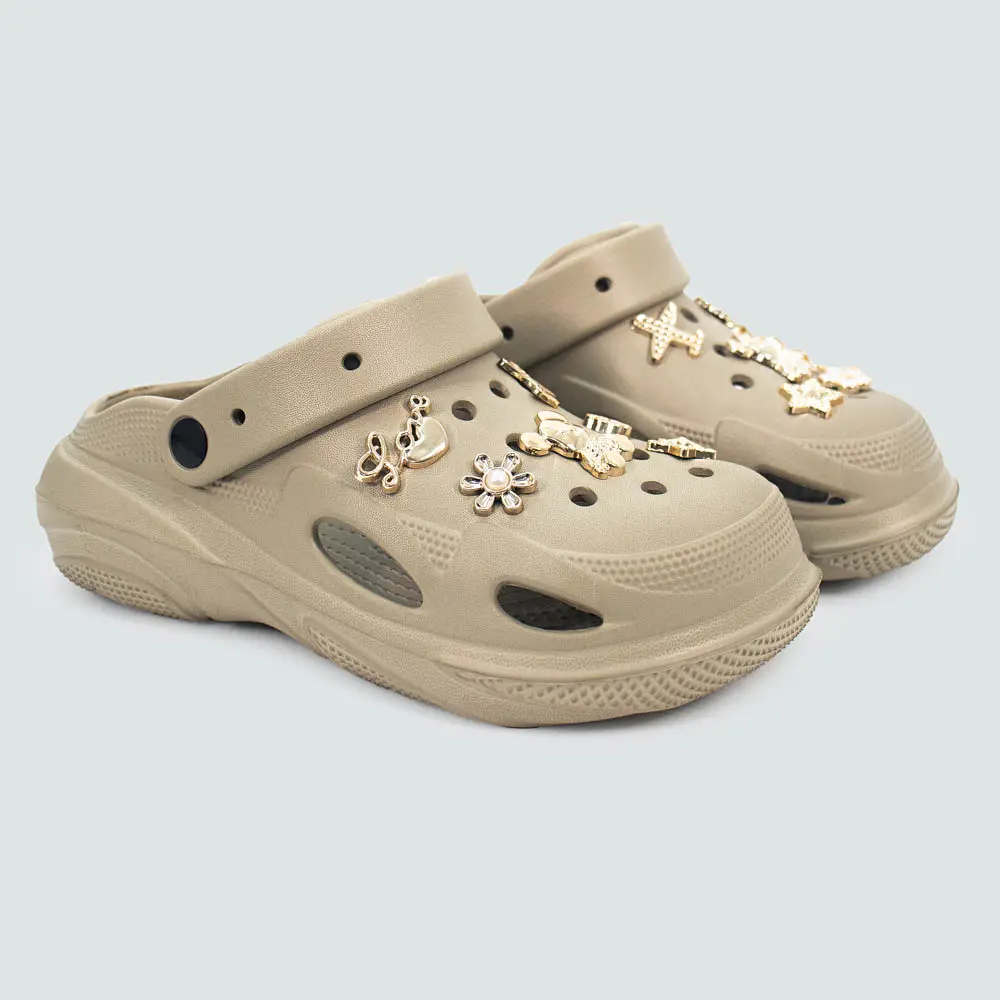 Babuche Feminina Com Pingentes Decorativos .AL57