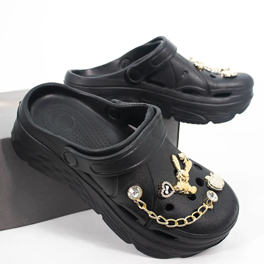 Babuche Feminina Com Correntinha e Pingentes Decorativos .AL51