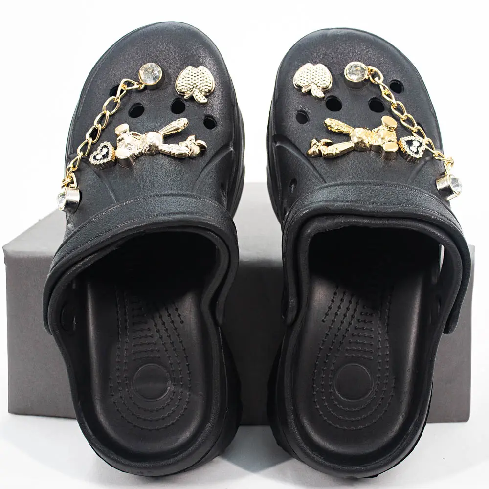 Babuche Feminina Com Correntinha e Pingentes Decorativos .AL51