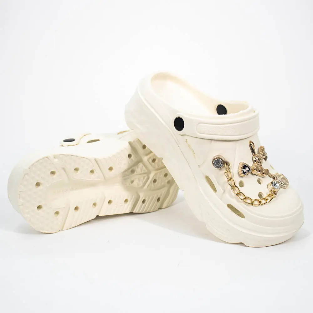 Babuche Feminina Com Correntinha e Pingentes Decorativos .AL51