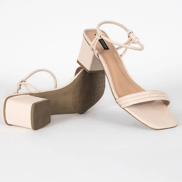 Sandália Feminina Salto Médio .403440165