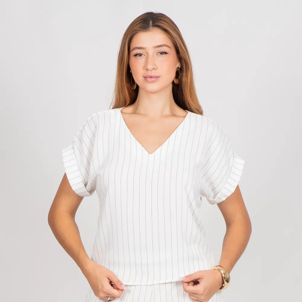 Blusa Feminina Manga Curta Decote V Risca de Giz .1004994
