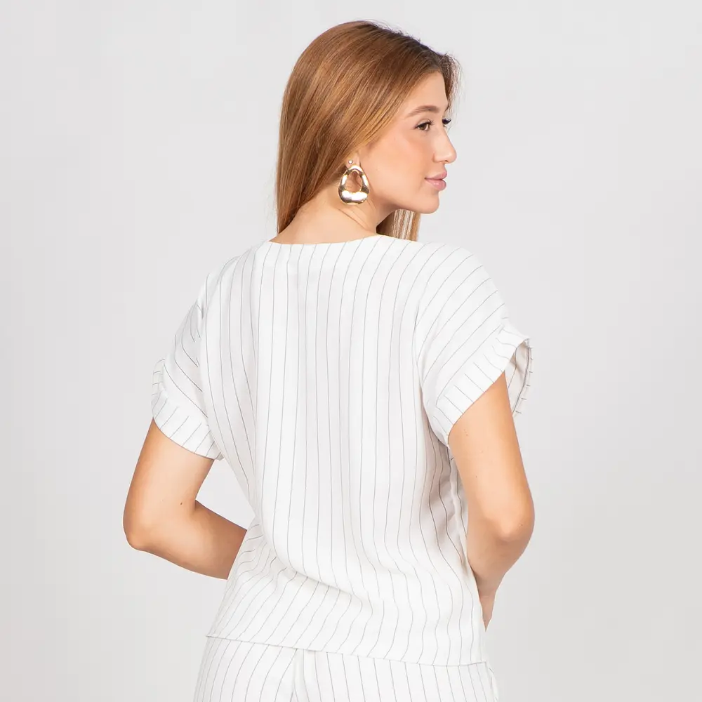 Blusa Feminina Manga Curta Decote V Risca de Giz .1004994