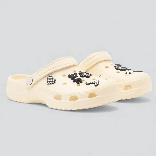 Babuche Feminina Com Detalhes Decorativos .B2404-2 Branco Off