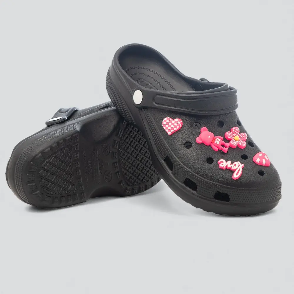 Babuche Feminina Com Detalhes Decorativos .B2404-2