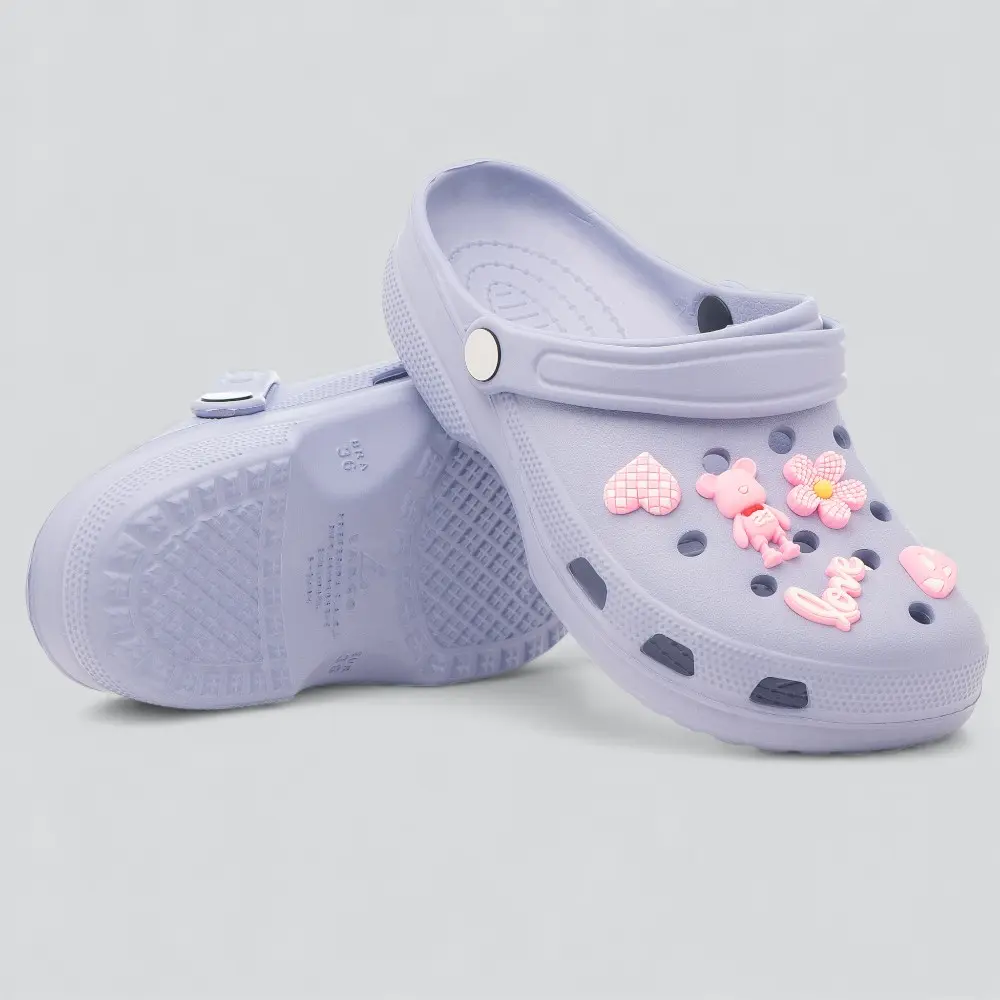 Babuche Feminina Com Detalhes Decorativos .B2404-2