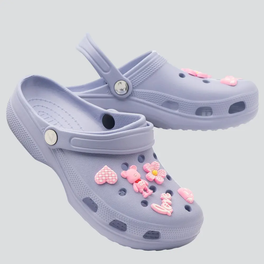 Babuche Feminina Com Detalhes Decorativos .B2404-2