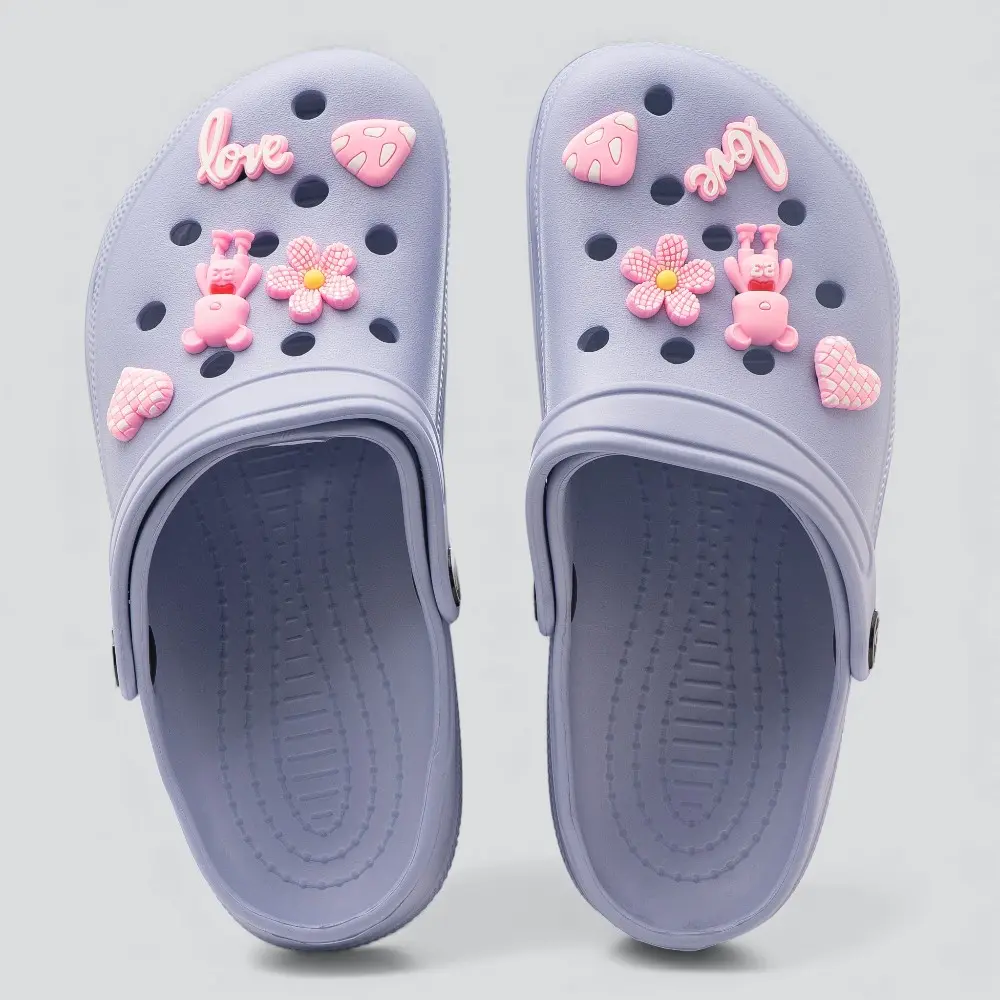 Babuche Feminina Com Detalhes Decorativos .B2404-2