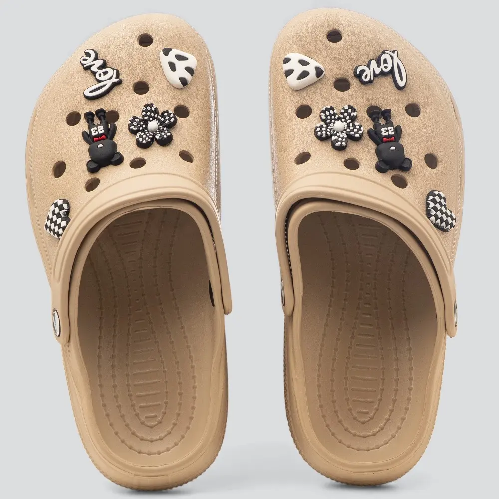 Babuche Feminina Com Detalhes Decorativos .B2404-2