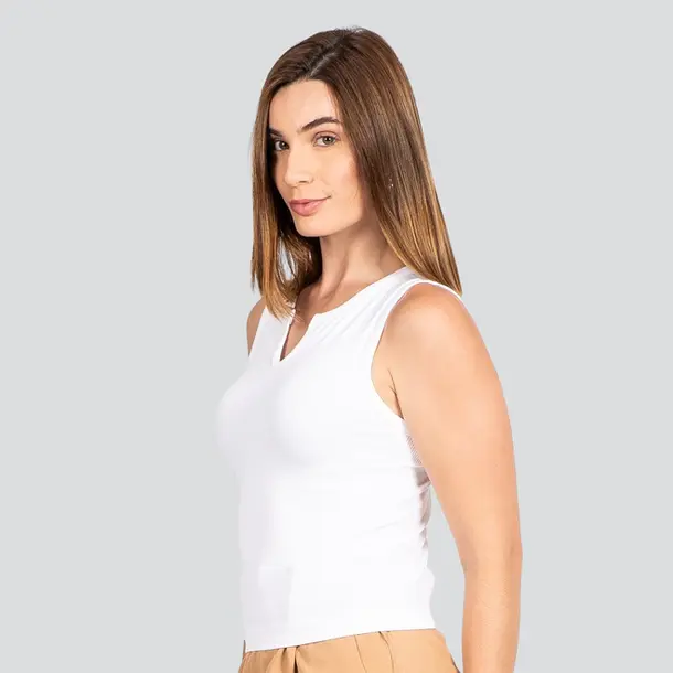 Regata Feminina Alça Larga com Decote V em Poliamida .W034