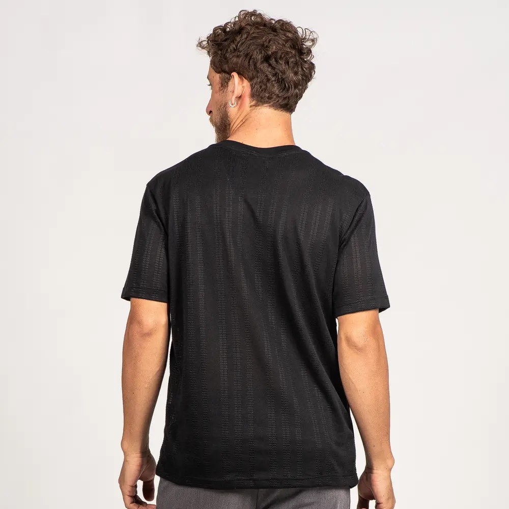 Camiseta Masculina Manga Curta em Malha Tri Milano com Logo Metalizado .P1807