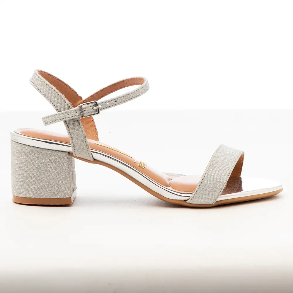 Sandália Feminina Salto Baixo com Fivela .6291900