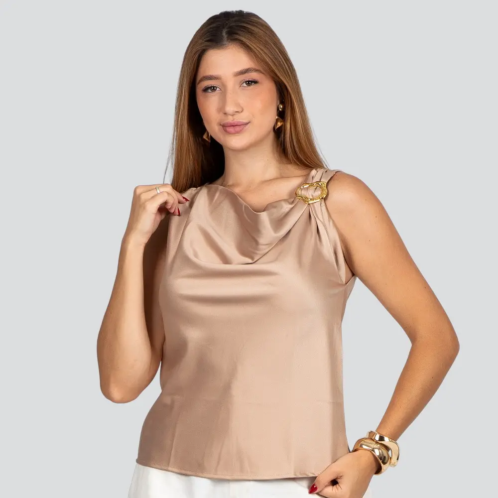 Regata Feminina Acetinada Decote Degagê Com Aviamento .52221