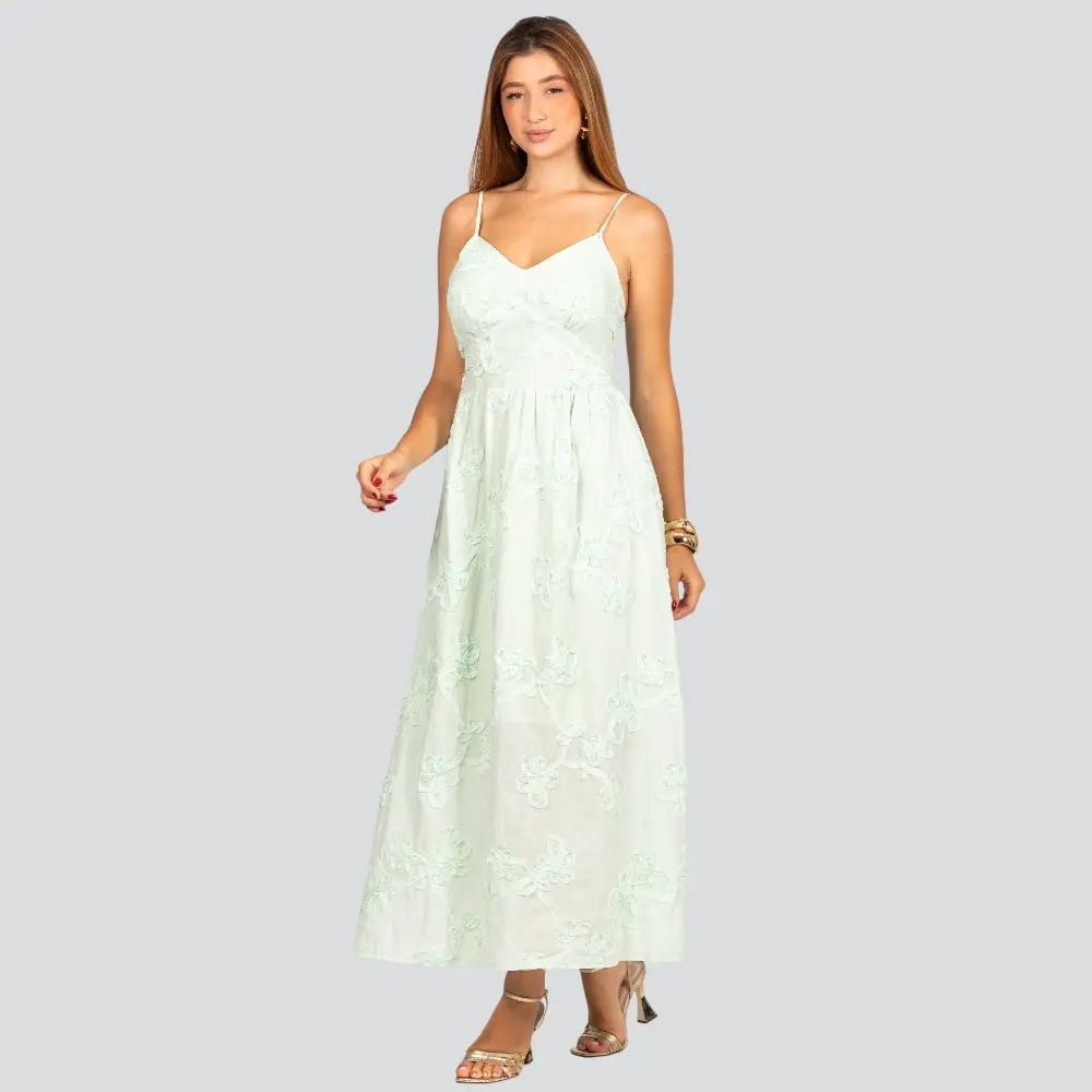 Vestido Feminino Longo de Alça Fina com Bordado Floral .A2920