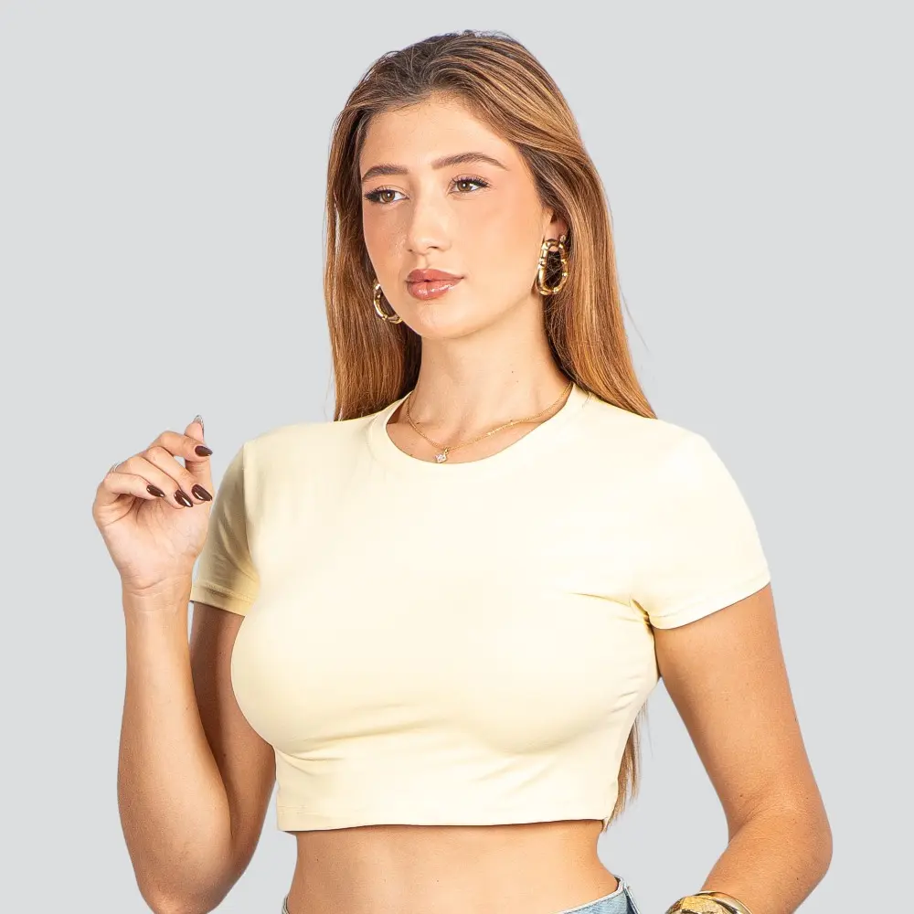 Cropped Feminino Manga Curta em Poliamida .5700