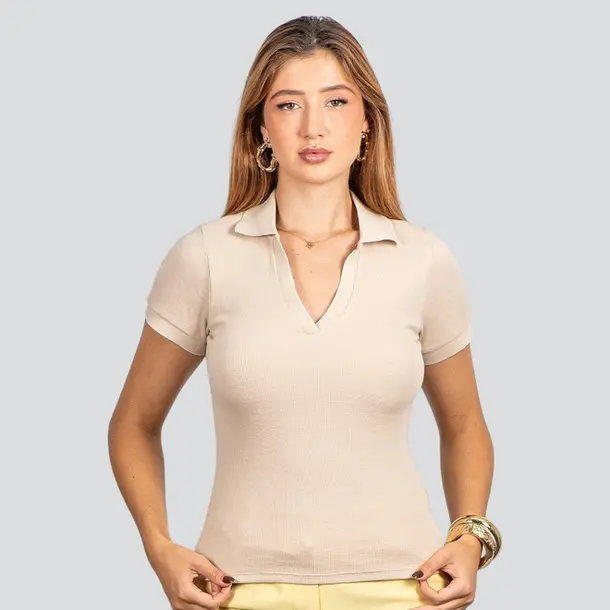 Blusa Polo Canelada Manga Curta .9009273 Bege