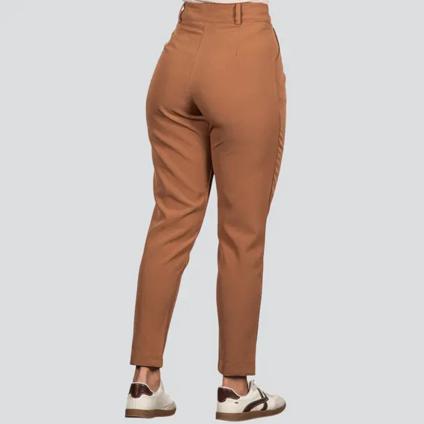Calça Feminina Alfaiataria Reta .551043 Camel