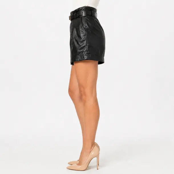Shorts Feminino P.U Cintura Alta Com Cinto .XX4783C Preto