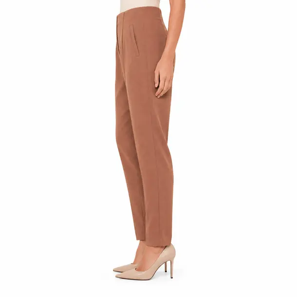 Calça Feminina Alfaiataria Cenoura .551106 Camel