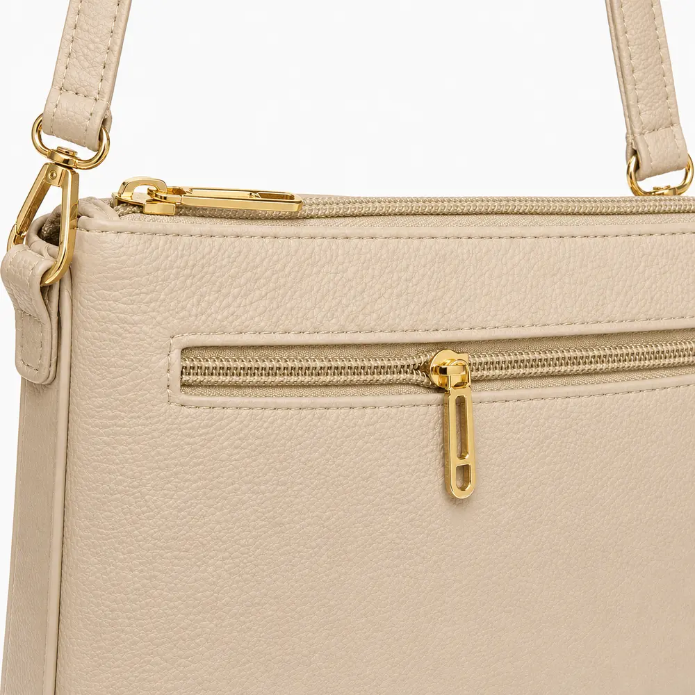 Bolsa Feminina Transversal Média com Divisórias .CRB-6342