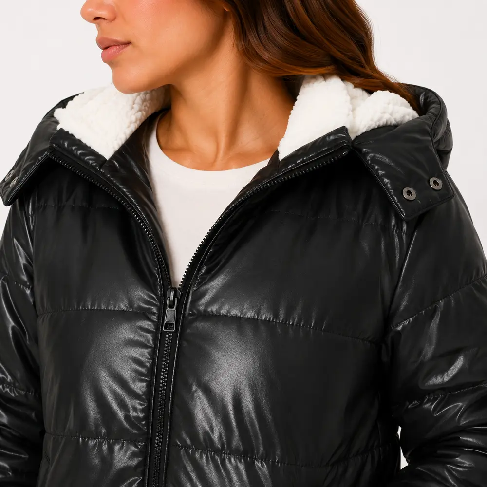 Jaqueta Feminina Nylon com Capuz .26060029